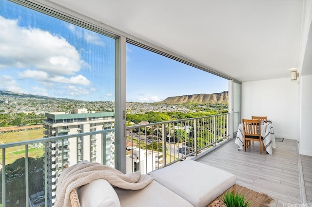 2575 Kuhio Ave Unit 1702, Honolulu, HI 96815 - balcony featuring a mountain view