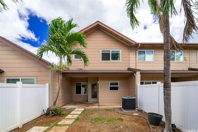 91-2131 Kaioli St Unit 3405, Ewa Beach, HI 96706 - back of house with a patio area