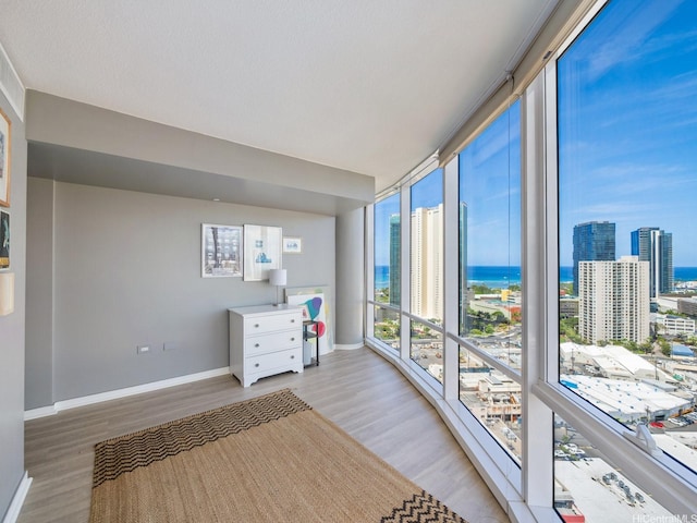 1288 Kapiolani Blvd Unit I2808, Honolulu, HI 96814 - sunroom with a view of city and a water view