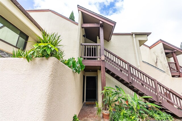 46-160 Kiowai St Unit 2322, Kaneohe, HI 96744 - view of property featuring stairs