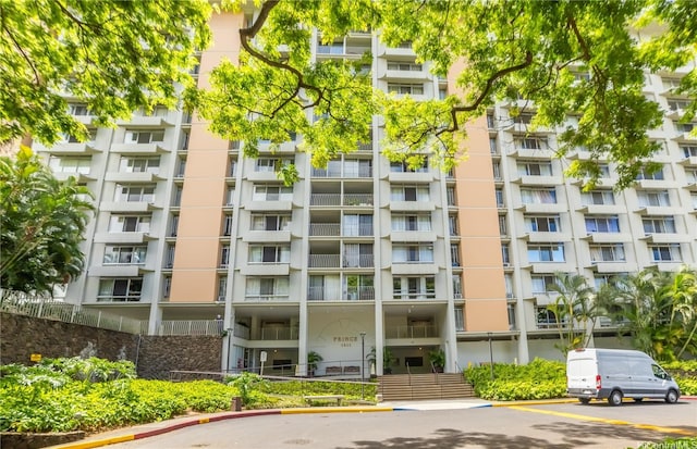 1511 Nuuanu Ave Unit 625, Honolulu, HI 96817 - view of apartment building / complex