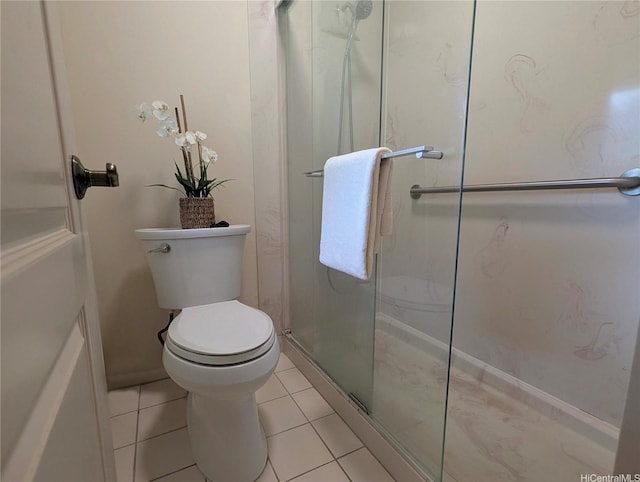 46-426 Hololio St, Kaneohe, HI 96744 - full bath with an enclosed shower and tile patterned flooring