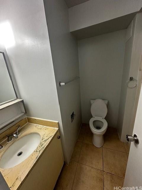 53-549 Kamehameha Hwy Unit 618, Hauula, HI 96717 - bathroom featuring tile patterned flooring and vanity
