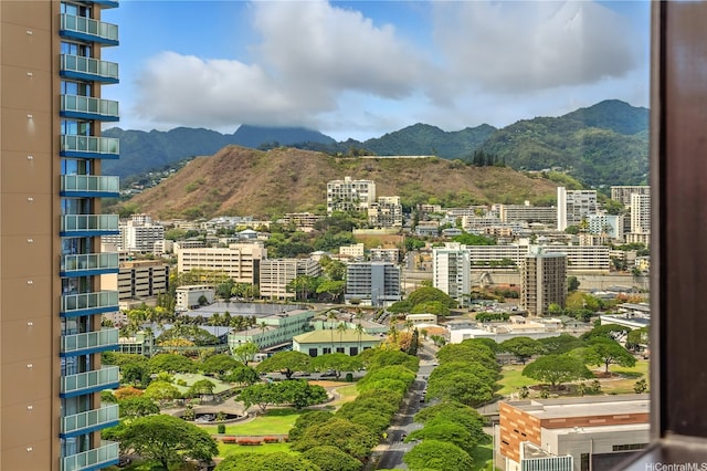 876 Curtis St Unit 3009, Honolulu, HI 96813 - city view featuring mountains