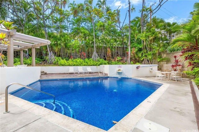 965 Prospect St Unit 604, Honolulu, HI 96822 - view of pool featuring a patio area