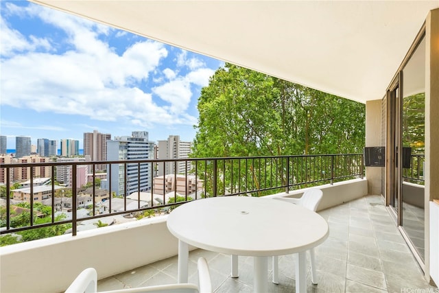 965 Prospect St Unit 604, Honolulu, HI 96822 - balcony with a city view