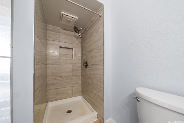 94-557 Alapoai St Unit 154, Mililani, HI 96789 - bathroom with a tile shower and toilet