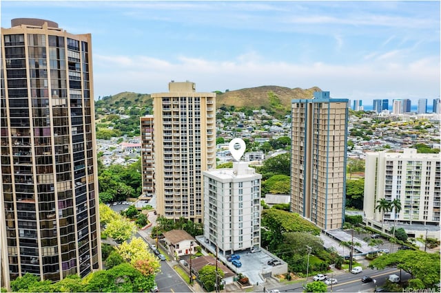 2055 Nuuanu Ave Unit 304, Honolulu, HI 96817 - city view featuring mountains
