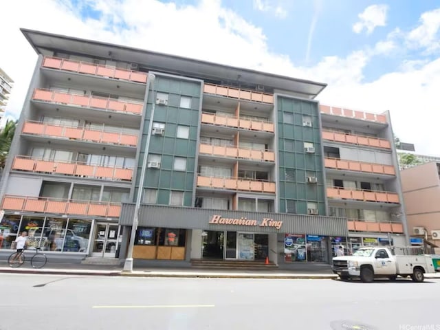 417 Nohonani St Unit 109, Honolulu, HI 96815 - view of apartment building / complex