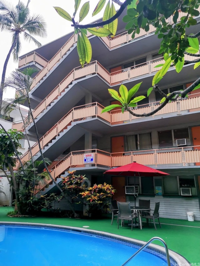 417 Nohonani St Unit 109, Honolulu, HI 96815 - view of swimming pool