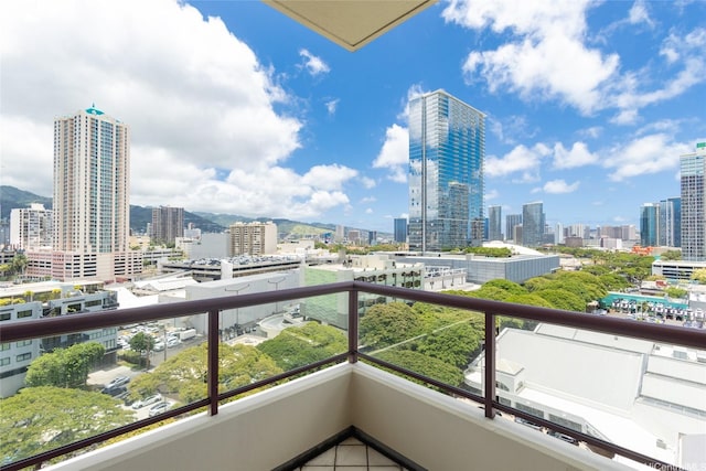 725 Kapiolani Blvd Unit 1201, Honolulu, HI 96813 - balcony featuring a view of city