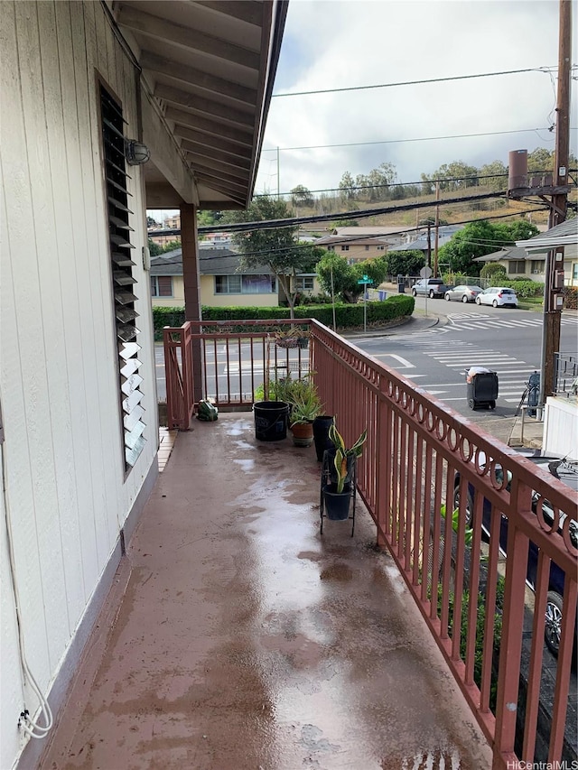 1617 Kamehameha Iv Rd, Honolulu, HI 96819 - view of balcony