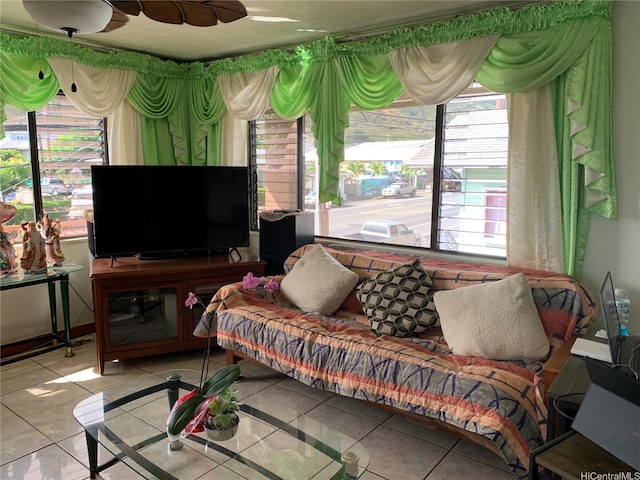 1617 Kamehameha Iv Rd, Honolulu, HI 96819 - living area with light tile patterned flooring