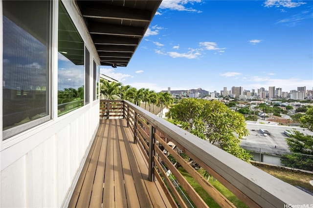 1849 Vancouver Pl, Honolulu, HI 96822 - balcony with a view of skyline