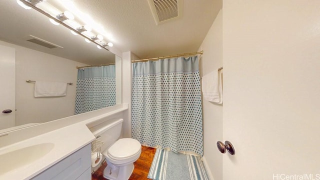 92-1226 Palahia St Unit Cc105, Kapolei, HI 96707 - bathroom featuring vanity, a shower with curtain, and wood finished floors