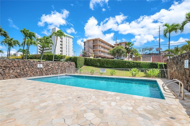 2888 Ala Ilima St Unit 806, Honolulu, HI 96818 - community pool with a patio
