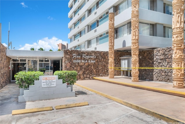 2888 Ala Ilima St Unit 806, Honolulu, HI 96818 - view of property featuring uncovered parking