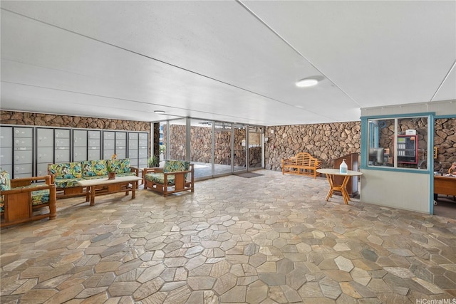 2888 Ala Ilima St Unit 806, Honolulu, HI 96818 - view of sunroom