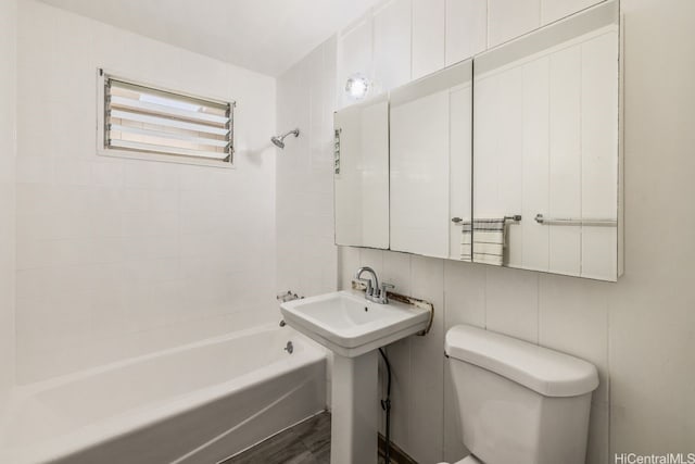 98-219 Pahemo St, Aiea, HI 96701 - full bath featuring shower / washtub combination and wood finished floors
