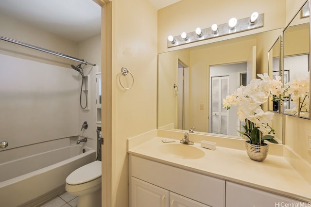 91-1005 Leleoi St Unit 91, Ewa Beach, HI 96706 - bathroom featuring vanity, shower / bath combination, and tile patterned floors