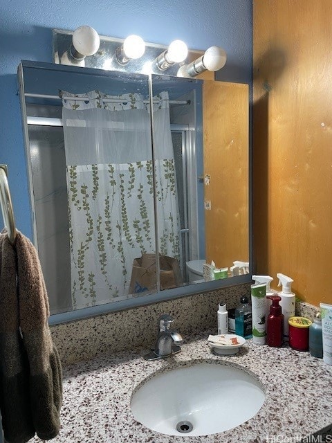 94-427 Keaoopua St Unit 13158, Honolulu, HI 96789 - bathroom with an enclosed shower and vanity