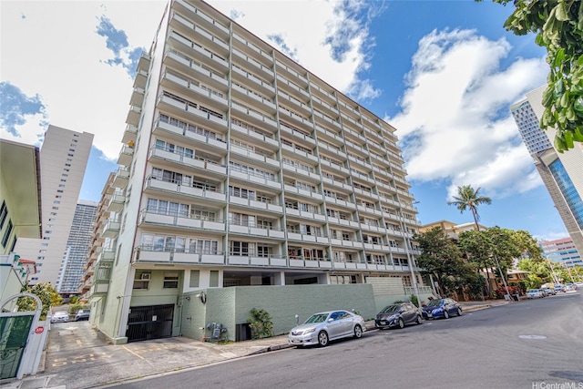 445 Kaiolu St Unit 407, Honolulu, HI 96815 - view of apartment building / complex