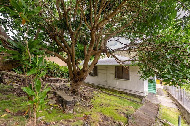 2061 10th Ave, Honolulu, HI 96816 - view of yard