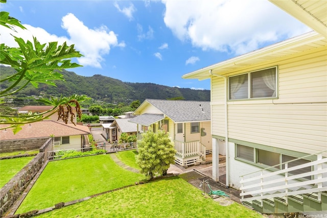3313 Manoa Rd, Honolulu, HI 96822 - fenced backyard with a mountain view