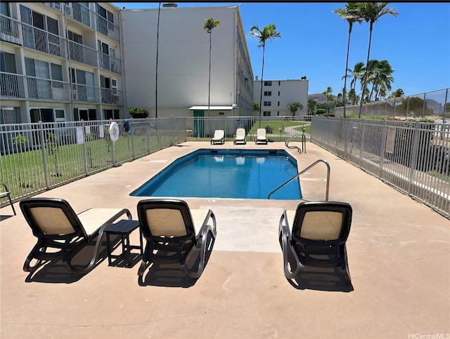 85-175 Farrington Hwy Unit A315, Waianae, HI 96792 - community pool featuring a patio