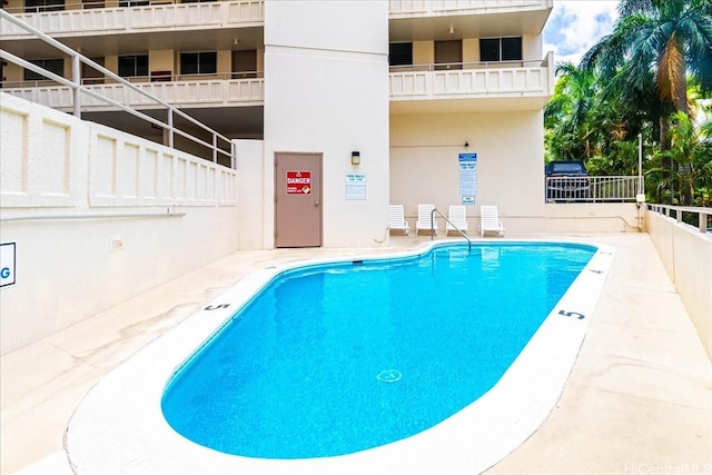 1676 Ala Moana Blvd Unit 1303, Honolulu, HI 96815 - view of community pool