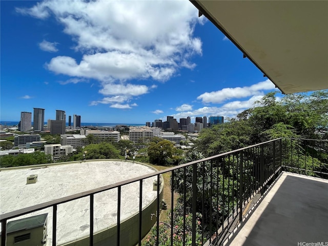 625 Iolani Ave Unit A304, Honolulu, HI 96813 - balcony featuring a skyline view