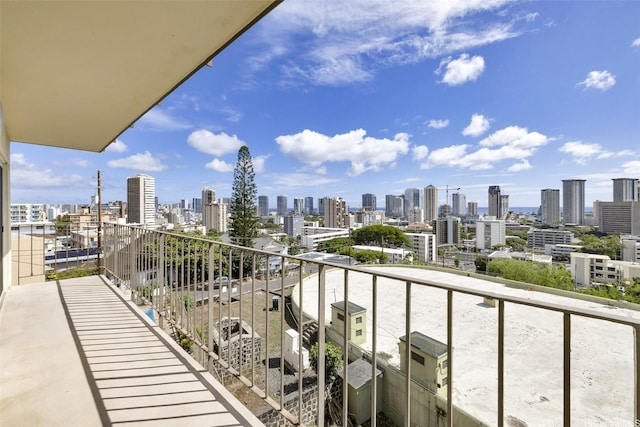 625 Iolani Ave Unit A304, Honolulu, HI 96813 - balcony with a skyline view