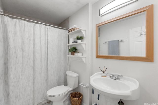 54-18 Haukoi Pl, Hauula, HI 96717 - full bathroom featuring a sink and curtained shower