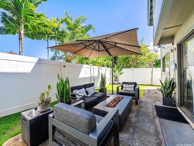 94-1157 Kaloli Loop, Waipahu, HI 96797 - fenced backyard with an outdoor living space with a fire pit and a patio area