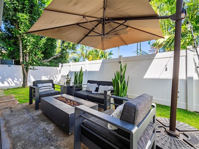 94-1157 Kaloli Loop, Waipahu, HI 96797 - fenced backyard featuring an outdoor living space with a fire pit and a patio area