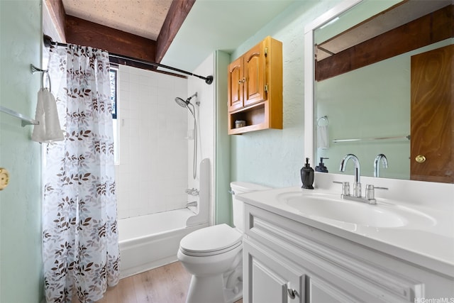 98-310 Kamehameha Hwy Unit 224, Aiea, HI 96701 - bathroom featuring vanity, shower / tub combo, and wood finished floors