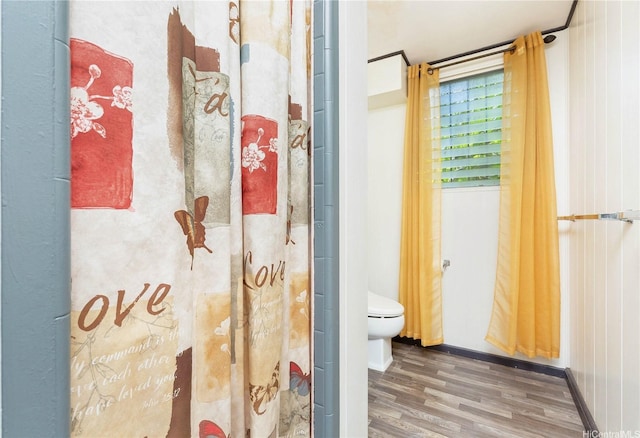 4692 Likini St, Honolulu, HI 96818 - full bath with wood finished floors and toilet