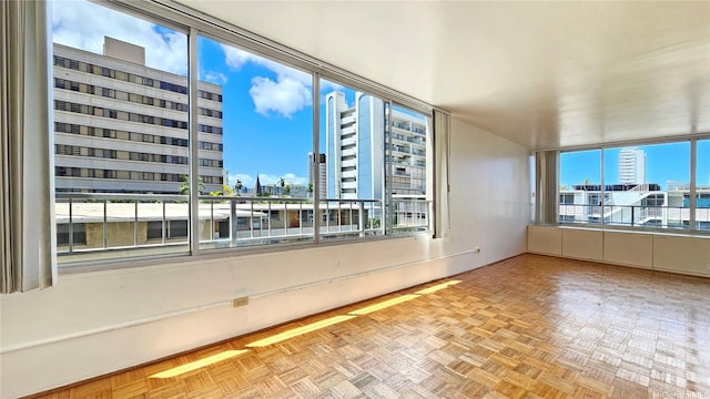 1310 Heulu St Unit 301, Honolulu, HI 96822 - unfurnished room featuring a view of city