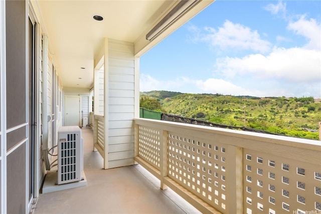 1349 Moanalualani Way Unit 10H, Honolulu, HI 96819 - view of balcony