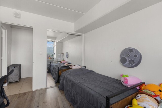 2333 Kapiolani Blvd Unit 3202, Honolulu, HI 96826 - bedroom with a closet and wood finished floors