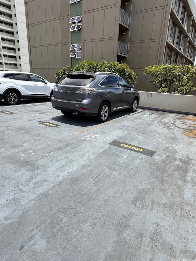 927 Prospect St Unit 606, Honolulu, HI 96822 - view of uncovered parking lot