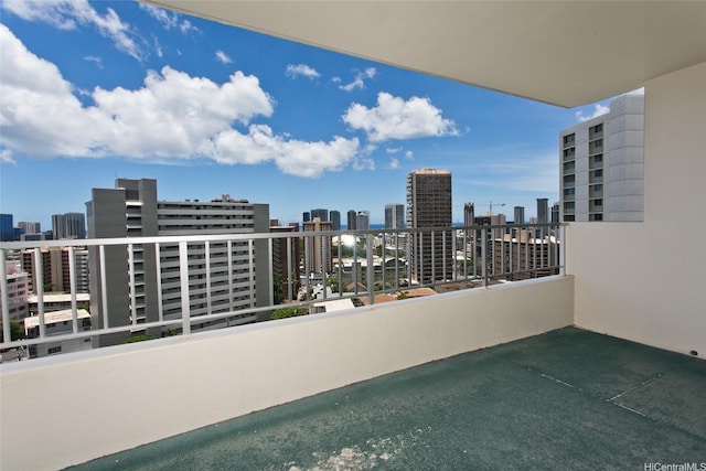 927 Prospect St Unit 606, Honolulu, HI 96822 - balcony with a view of skyline