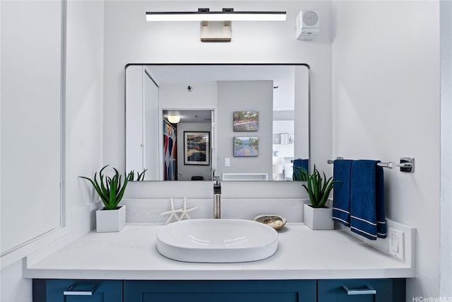 322 Aoloa St Unit 1708, Kailua, HI 96734 - bathroom with vanity