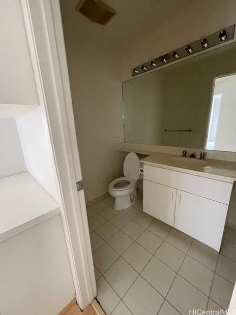 91-1020 Laaulu St Unit 27C, Ewa Beach, HI 96706 - bathroom featuring tile patterned flooring and vanity