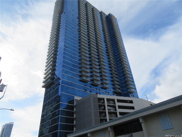 629 Keeaumoku St Unit 1303, Honolulu, HI 96814 - view of building exterior