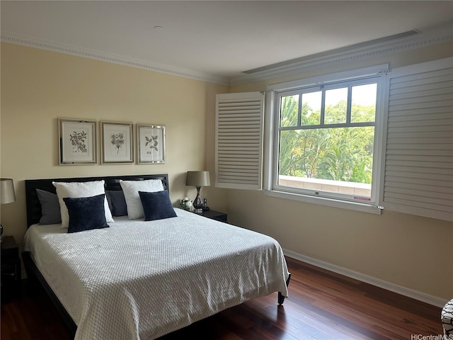 1740 S Beretania St Unit 33, Honolulu, HI 96826 - bedroom with wood-type flooring and crown molding