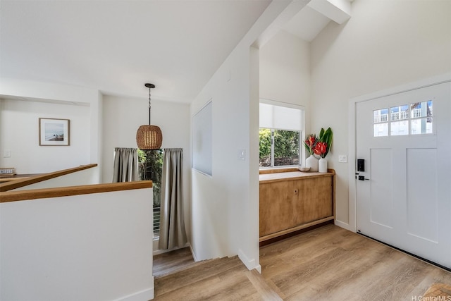 3795 Anuhea St, Honolulu, HI 96816 - foyer featuring light wood-style floors