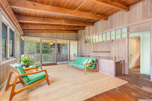 3038 Lanikaula St, Honolulu, HI 96822 - sunroom with beam ceiling