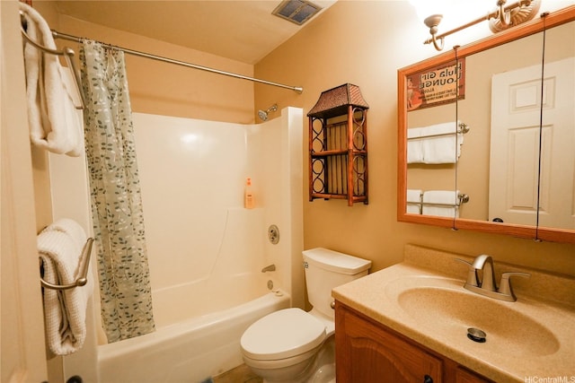 57-101 Kuilima Dr Unit 189, Kahuku, HI 96731 - full bath with shower / tub combo with curtain and vanity