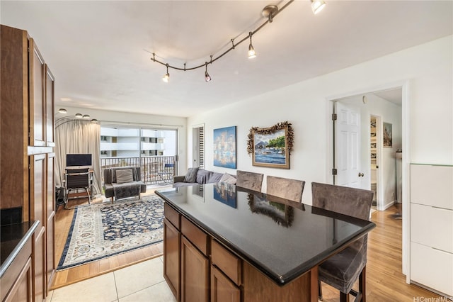 1099 Green St Unit B209, Honolulu, HI 96822 - photo 2